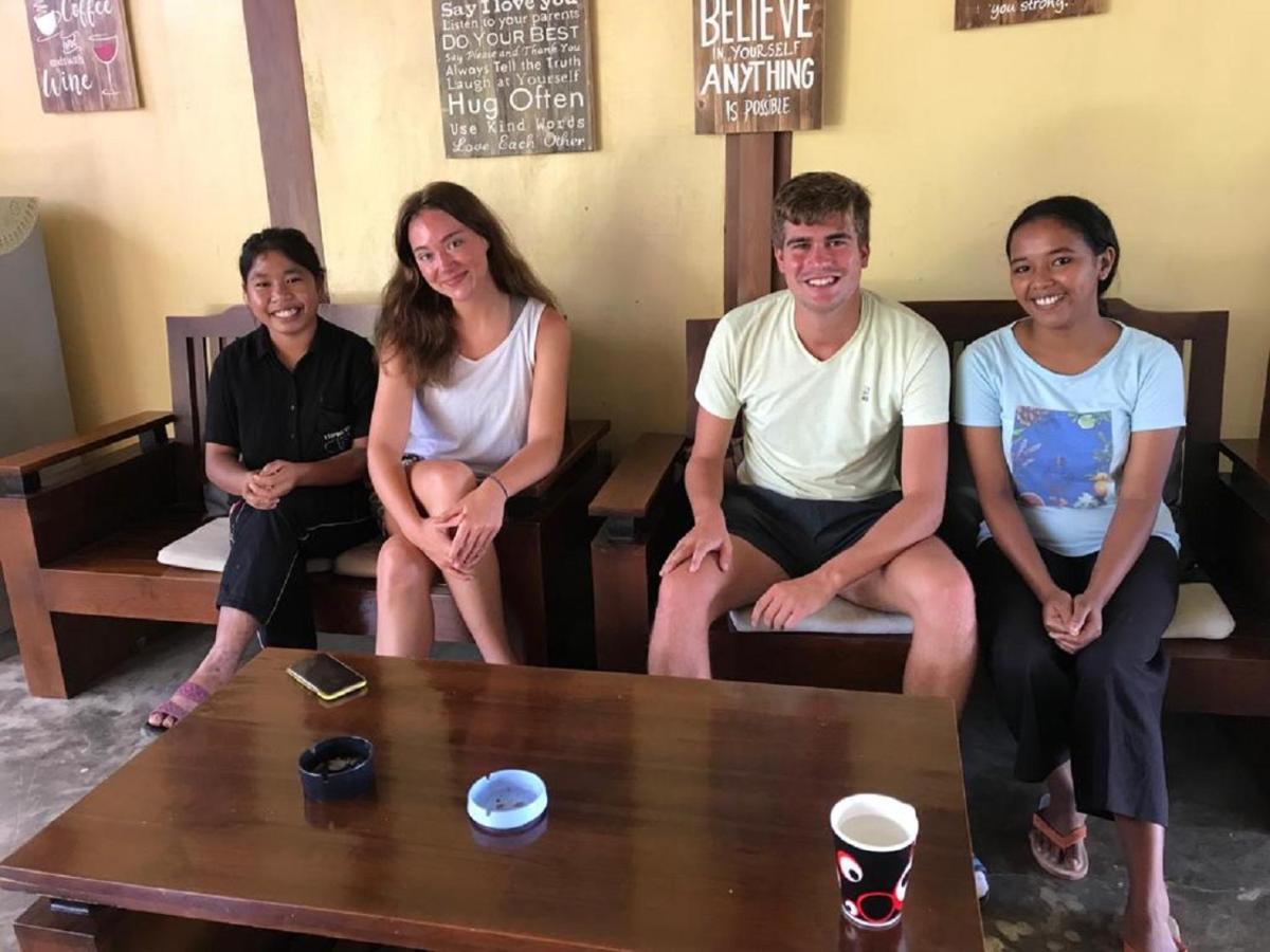 A-Manta Homestay Labuan Bajo Dış mekan fotoğraf